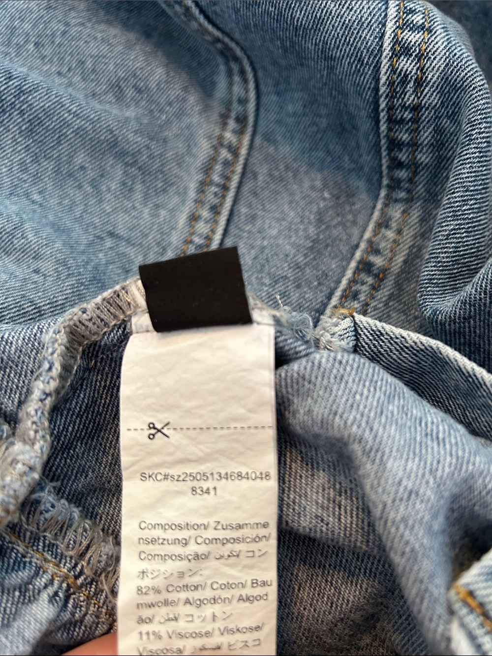 Frayed Hem Light Wash Denim Jacket - Picture 3 of 3
